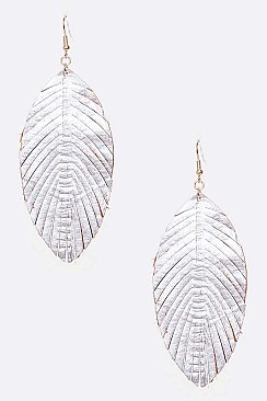 LEATHER EMBOSSED CUTOUT EARRING