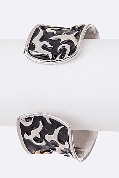 Fashion Mix Tone Engraved Bangle