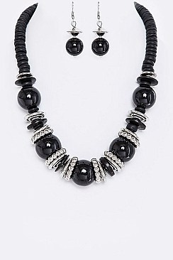 ASSORTED BEADS & DISKS NECKLACE SET