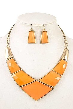 ELEGANT STONE BIB NECKLACE SET