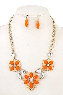 LINKED FLORAL BIB NECKLACE SET