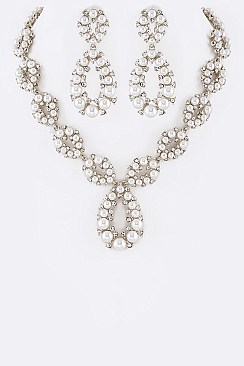 Stylish Pearl & Crystal Iconic Necklace Set