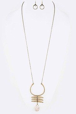Fabulous Stone Teardrop Hammered Metal Pendant Necklace LA-SS0962