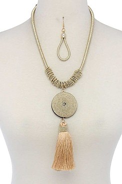 CHIC SPIRAL TASSEL PENDANT METALLIC THREAD FASHION NECKLACE JY-JSN2144