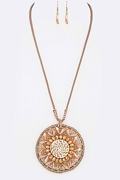Chic Beaded Medallion Pendant Necklace Set