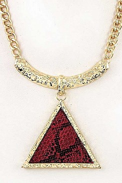 TRIANGLE PENDANT NECKLACE SET