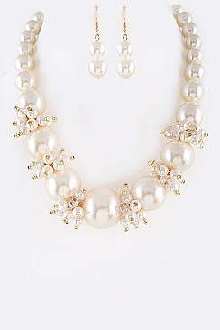 ASSORTED SIZE PEARL STATEMENT NECKLACE SET