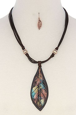 LEAF PENDANT SHORT STATEMENT NECKLACE JYQNE14120