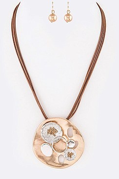 Iconic  Mix Metal Pendant Necklace Set