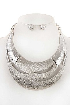 METAL BIB TEXTURED LINK NECKLACE SET