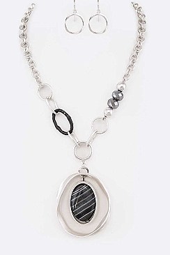 Mix Media Stone Pendant Necklace Set