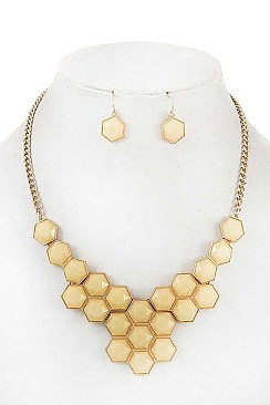 HONEYCOMB BIB NECKLACE SET