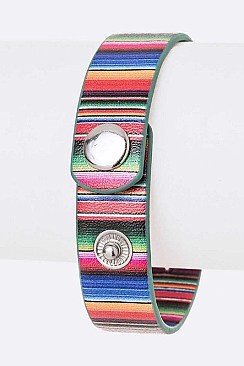 CLASSIC CRYSTAL HEART CHARM CUFF