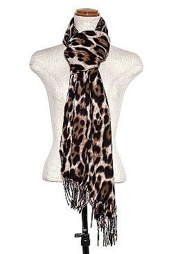 OBLONG ANIMAL PRINT FRINGE SCARF