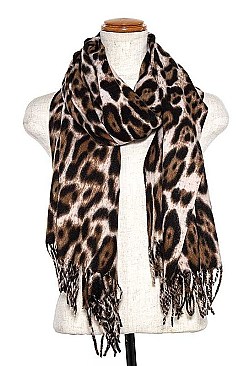 OBLONG ANIMAL PRINT FRINGE SCARF