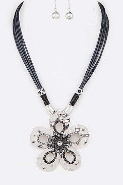 Flower Pendant Rhinestone Metal Necklace Set