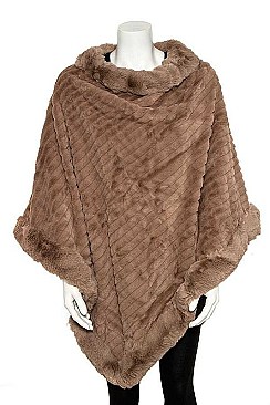 FAUX FUR PLEATED TRIM PONCHO