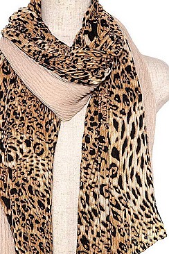 OBLONG PLEATED ANIMAL PRINT SCARF