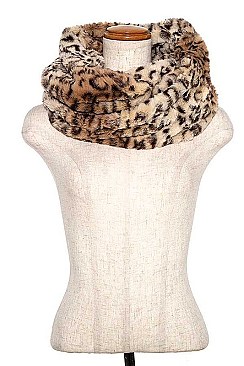 POLYESTER ANIMAL PRINT NECK WARMER
