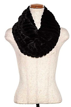 INFINITY LINE FAUX FUR SCARF