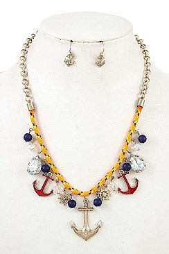 DANGLING ANCHOR NECKLACE SET