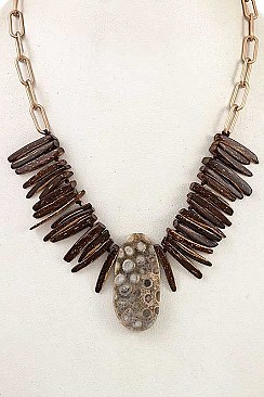 FRINGE WOOD BIB NECKLACE SET