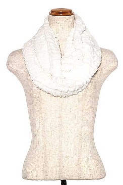CASCADING INFINITY FAUX FUR SCARF
