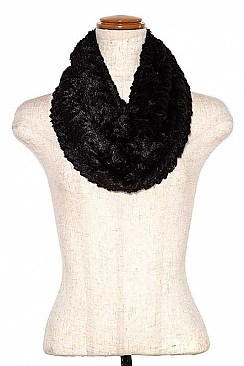 CASCADING INFINITY FAUX FUR SCARF