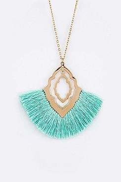 STYLISH TASSEL PENDANT NECKLACE