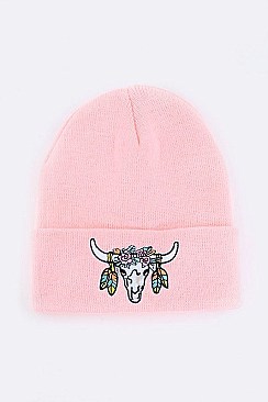 Trendy Steer Head Iconic Patch Beanie LA-MKH3510Y