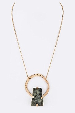 Semi-Precious Stone Pendant Necklace LA-12294