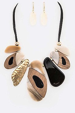 RESIN & WOOD STATEMENT NECKLACE SET