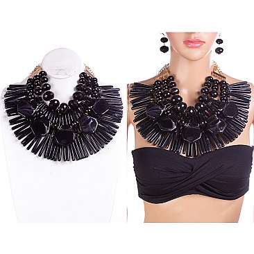 LUSH BEADS BIB NECKLACE SET