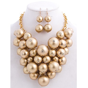 CHUNKY PEARL NECKLACE SET