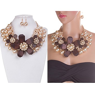 LUSH PEARLS AND WOOD FLOWER NECKLACE SET