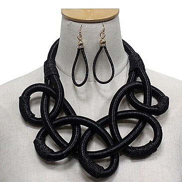 LOOPED ROPE NECKLACE SET