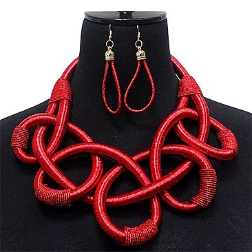 LOOPED ROPE NECKLACE SET