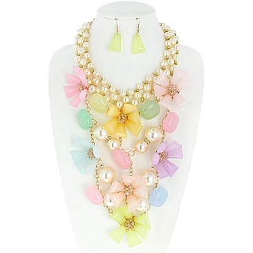 LOVELY CHUNKY FLOWER PEARL AND CHAIN BIB STATEMENT NECKLACE AND EARRINGS SET