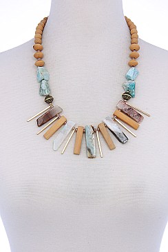 WOOD BEADS & STONE NECKLACE