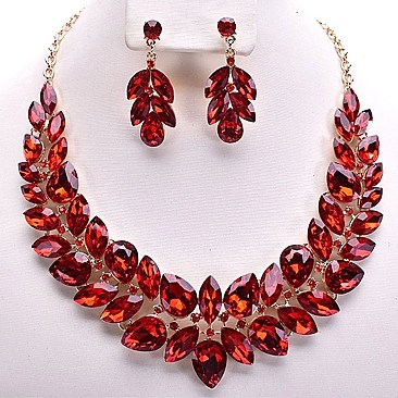 POINTED GEM RHINESTONE BIB NECKLACE SET