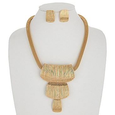 STYLISH METAL NECKLACE AND EARRING SET