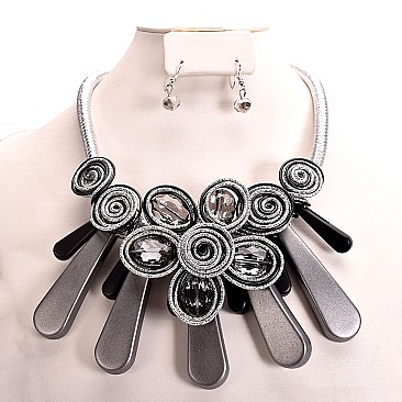 BEADED FLOWER ACRYLIC SPIRAL NECKLACE SET