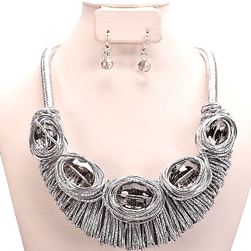 WIRED ARTSY GEM BIB NECKLACE SET