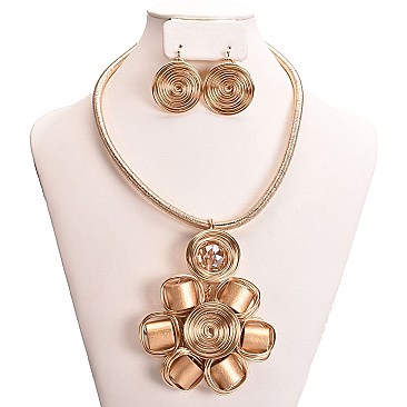 SPIRAL FLOWER BEADED WIRE NECKLACE SET