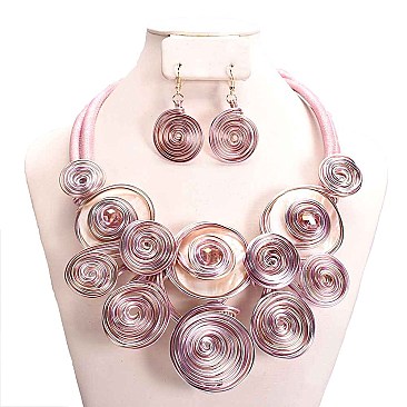 HANDMADE NECKLACE SET