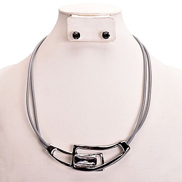 GEOMETRIC METAL NECKLACE SET