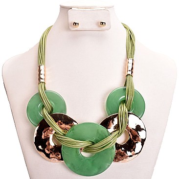 METAL ACRYLIC CIRCLE WOVEN NECKLACE
