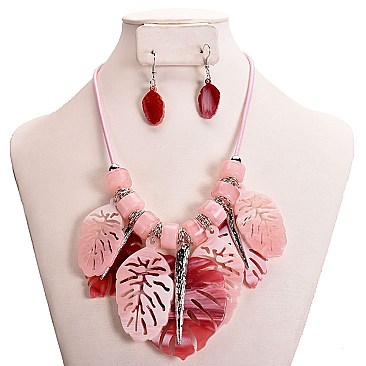 ACRYLIC LEAF BOHO CHIC LUXE NECKLACE