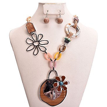 FASHION ACRYLIC RUNWAY WOOD NECKLACE SET