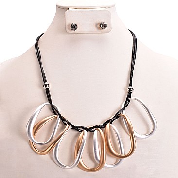 ABSTRACT MIXED METAL SET